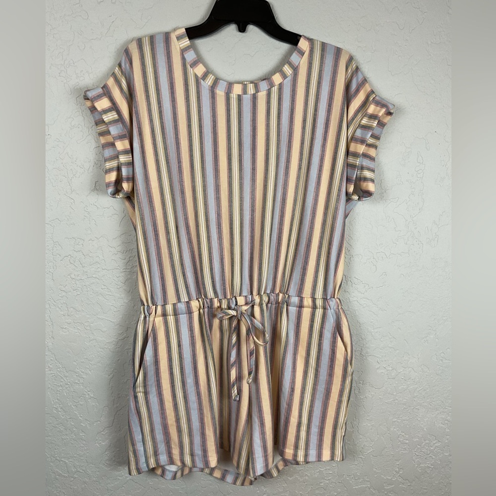 Live Well Lifestyle Romper Shorts Tie Waist Size Medium Pockets
